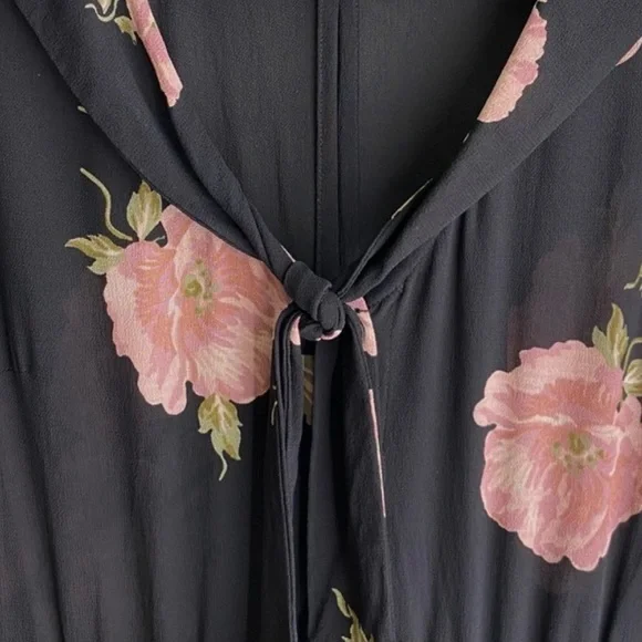 13. Reformation Fraser Black Floral Tie V Neck Button Up Mini Dress Size 2 - Picture 11 of 17